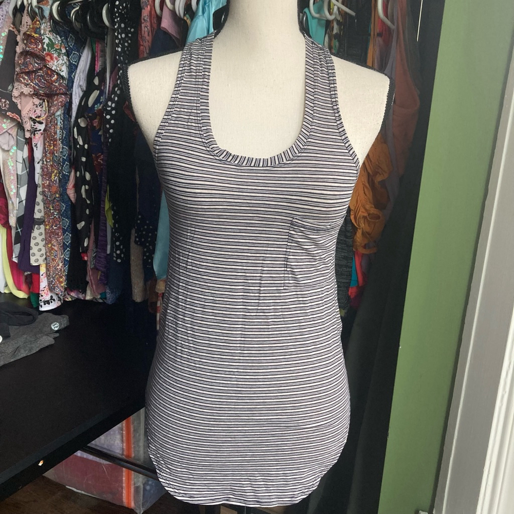 Women's Lululemon Tank Top Striped Gray White Racerback size 2